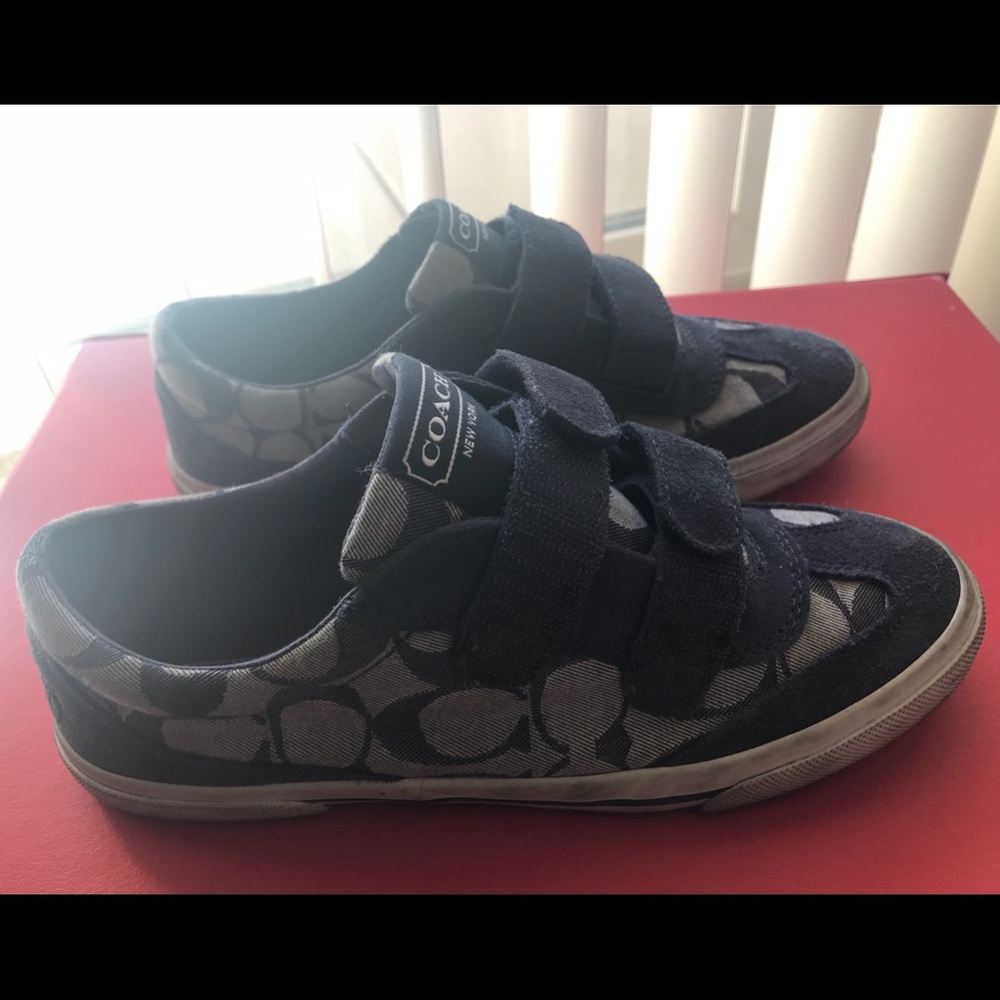 ❤️SOLD❤️ Coach sneakers classic logo